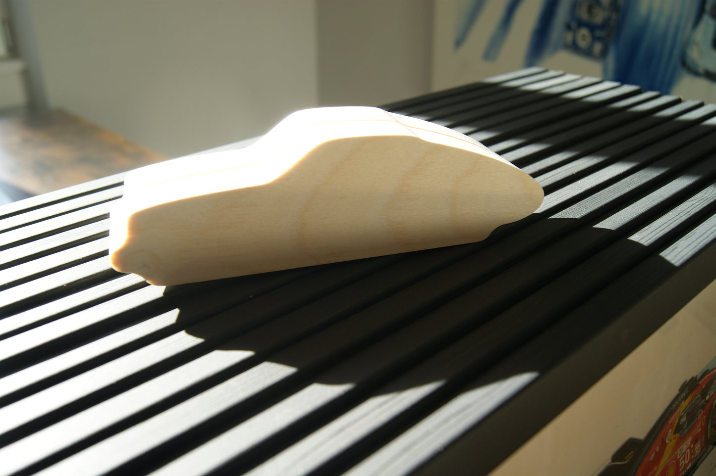 H3 "Der Sportwagen" Skulptur aus Ahornholz