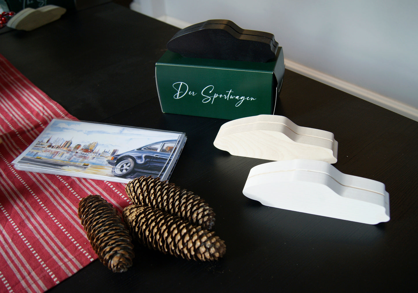 H3 "Der Sportwagen" Skulptur aus Ahornholz