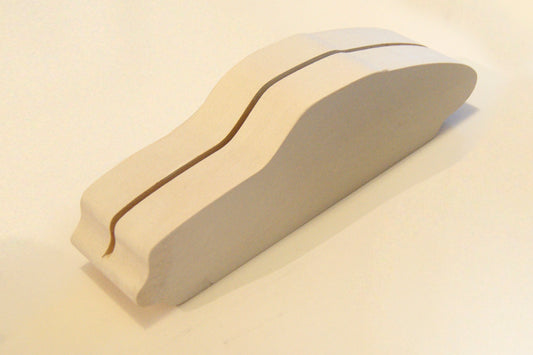 H4 "Der Sportwagen" - Skulptur von Uli Ehret - matt weiß handlackiert